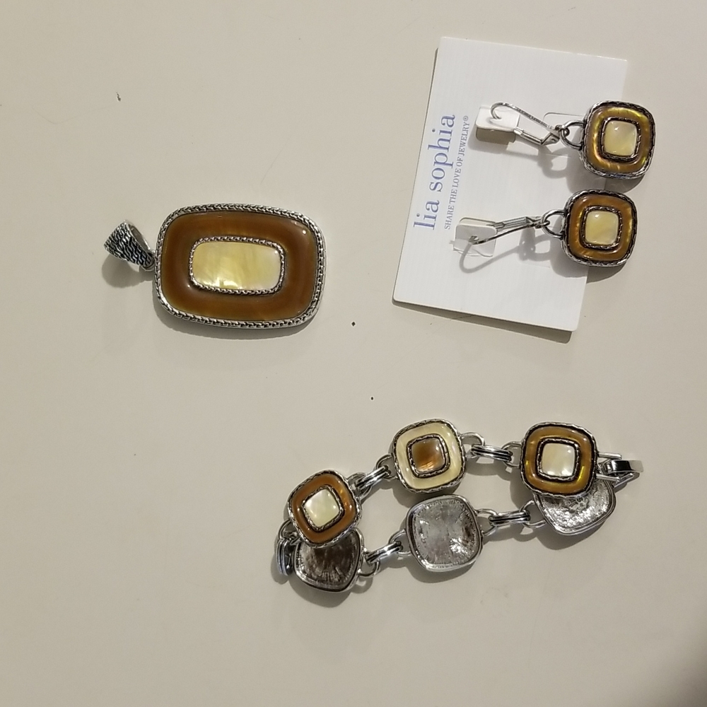 Lia Sophia fashion jewelry